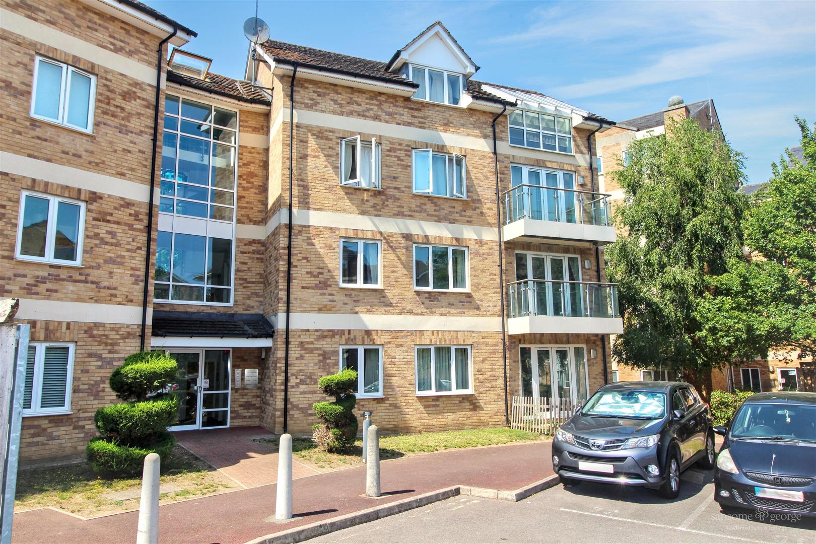 Branagh Court, Reading
